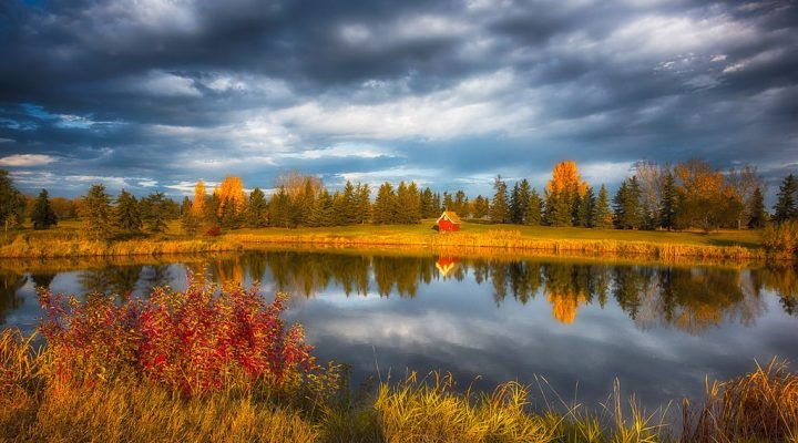 Saskatchewan Boating in the North Saskatchewan River